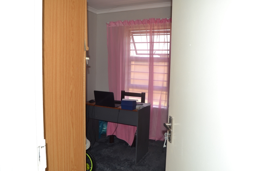 2 Bedroom Property for Sale in Fairview Golf Estate Western Cape